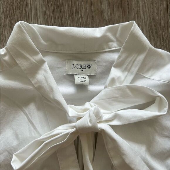 J. Crew Button Down with Tie Accent - Picture 5 of 10